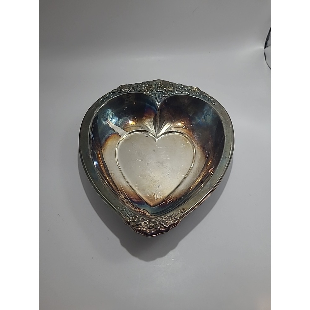Vintage Heart Shaped‎ Silver Trinket Key Tray Floral Pattern Laurel Mist